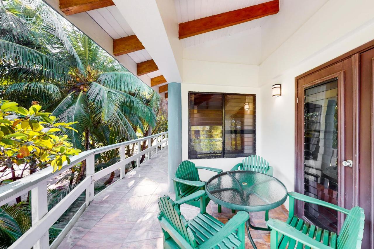 Condo #27 @ Beachside Villas Dangriga Exteriör bild