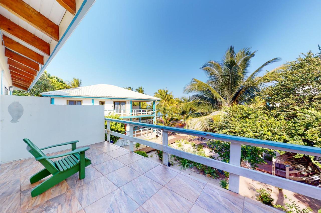 Condo #27 @ Beachside Villas Dangriga Exteriör bild